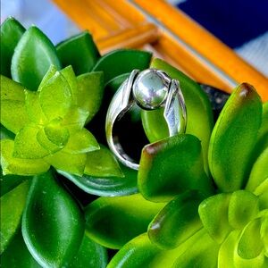 Elegant Sterling Silver Interchangeable Gem Stone Ball Women's Ring